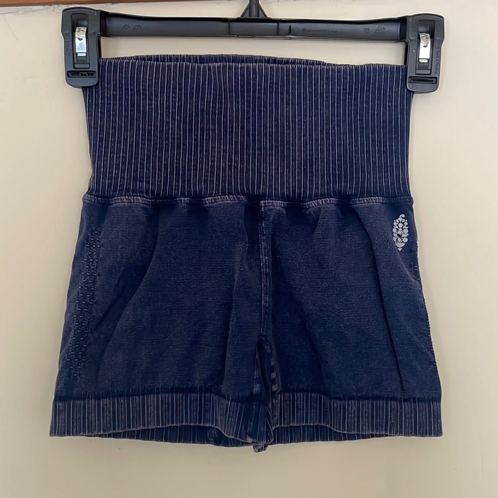 Free People Movement bike shorts / spandex shorts